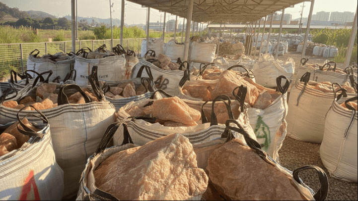 crystal perfume bottle material